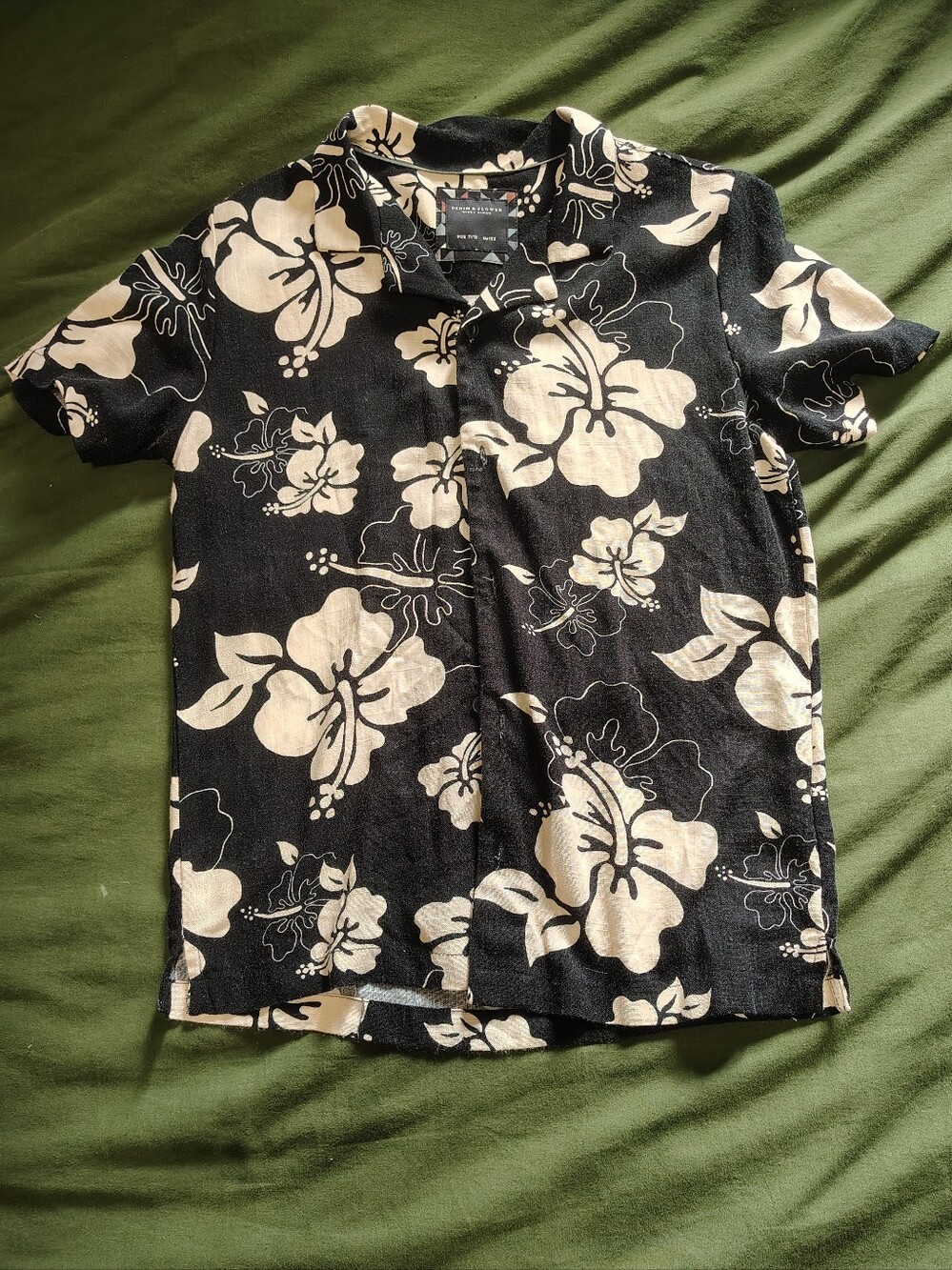 Black & Cream Floral Collar Shirt By Denim & Flower